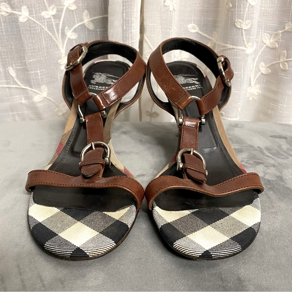 Burberry heels sandals size 38, authentic